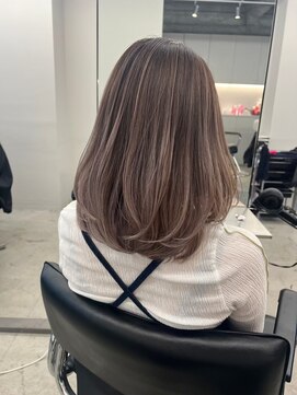 ジルブラン(JIL BLAN) ハイライトバレイヤージュダブルカラーショートカット30代40代