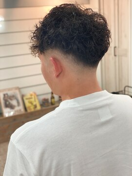 スウェル 船橋店(Swell) ハイライト/マッシュパーマ/ウルフ/波巻き/メンズ