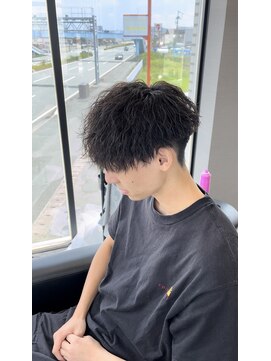 オーラ(AuRa) 前下がり縦落ちツイストスパイラル