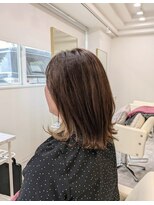 ガーネットプラス(Garnet+)&nbsp;外ハネミディアム☆インナーカラー（ベージュ）