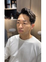 ウノプリールヴァモス(unopulir Vamos)&nbsp;30代渋めショート刈り上げ七三分け梅田メンズ