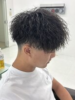 イーラ 2d(era)&nbsp;ツイストパーマ　刈り上げ　フェード　眉毛　メンズ