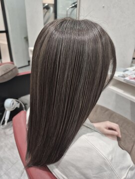 シックノアール(CHIC NOIR) ハイライト