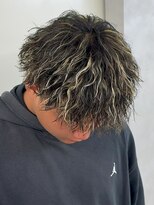 エルマーク 和歌山(L-MARK)&nbsp;ハイライト/ツイストパーマ/短髪/ツーブロック/men's