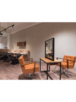 【桃山台徒歩5分】髪へのダメージを軽減して最旬カラー◆あなたに似合うデザインを“KANON”で見つけて!