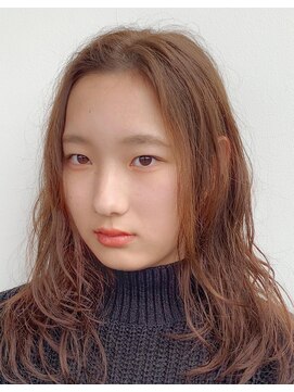 サロン マーニ(salon m ni) くせ毛を活かした/ロングヘア/before→after