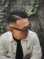 フォーコーナーズ(Four Corners)&nbsp;スキンフェード【フェザーアップ】