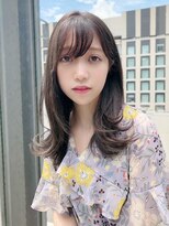 カミノイロ&nbsp;グレージュカラーのこなれヘアー