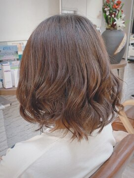 デザイナーズ ファクトリー(Designer's Factory) 大人可愛いキャラメルウェーブボブ