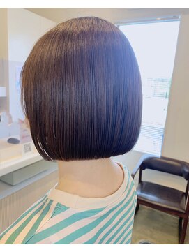 スウィートラヴィール(Sweet Ravir) クリーミーベージュ×ミニボブ