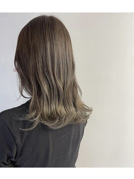 リッカ ギンザ バイ バッカ(Licca GINZA by bacca) オリーブベージュカラー