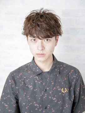 アフロディーテ ギンザ 秋葉原店(APHRODITE GINZA) コンマヘア/ツイストスパイラル/スキンフェード/秋葉原