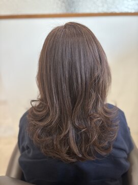 ウミトオト(umi to oto) 髪質改善カラーとトリートメントで若見え