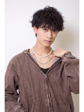 ルフュージュ バイ プロデュース 相模大野店(Refuge by Produce) メンズパーマ