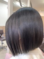 カットハウス はさみの部屋&nbsp;ショートボブ/ミニボブ/縮毛矯正/ダークブルー/流しバング