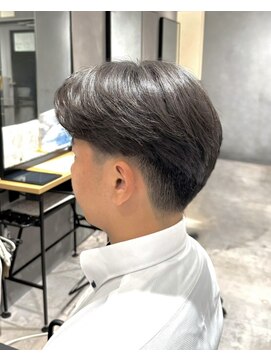 エアー(AIR) ツーブロックセンターパート《蒲田AIR桑沢》20代30代40代50代