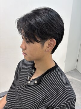 ユーフォリア 渋谷グランデ(Euphoria SHIBUYA GRANDE) メンズセンターパート  コンマバング  韓国ヘア