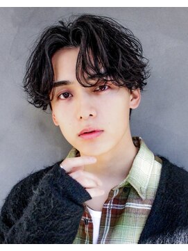 オーシャントーキョー ホワイト 原宿(OCEAN TOKYO WHITE) 無造作センターパート