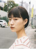 ショート ショートボブ ハンサムショート 前髪 暗めカラー