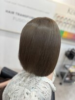 ラピス 横浜(Lapis)&nbsp;ダークグレージュブリーチカラーシールエクステ