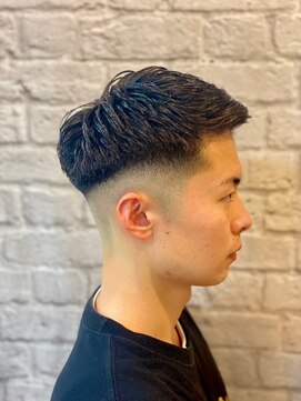 グレイスフルバーバー 赤坂見附店 ショートフェード（バーバー/メンズカット/シェービング）