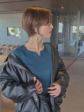 トゥルー(TRUE.) 大人の色気くびれショート×小顔ショート