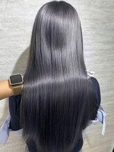 【カット＋縮毛矯正】似合わせカット＋縮毛矯正でまとまりのある艶やかな髪へ♪梅雨時期や夏の湿気にも◎