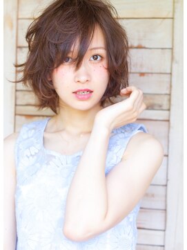 ヘアスペース リズム グリーン(Hair space Rizm green) クシュっと外ハネラフレイヤー