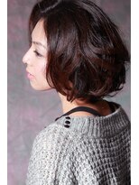 ジャイアントビービー(GIANTB B) 大人のムードで毛流が美しいしなやかボブ♪
