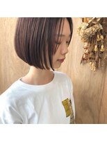 ツイギー 伊賀上ビル店(TWiGGY)&nbsp;前下がりのコンパクトボブ。セミウェット。