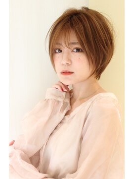 レウナ 外苑前(Reuna) 大人可愛いショーボブ　アッシュブラウン　小顔ショート