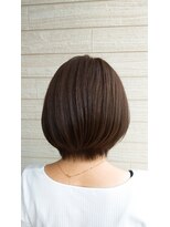 イコウヘアデザイン(icou hair design)&nbsp;イヤリングカラー☆上品ショートボブ