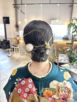 ソーコ(SOKO) タイトシニヨン