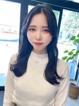 ロンドプロフィール 浦和(Lond profil) 大人韓国ヘア　センターパート　グレージュ　haruhi 浦和