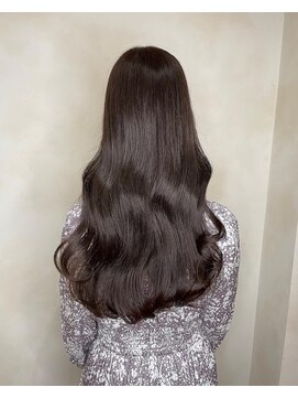 コア 梅田茶屋町店(Core) 髪質改善 艶髪 愛され 前髪カット 小顔 梅田