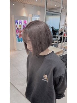 サイ アオヤマ(sai AOYAMA) ミルクティーグレージュ