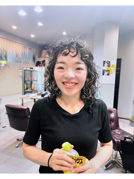 ダニーコウベ(Danny kobe) ぐるぐるパーマ