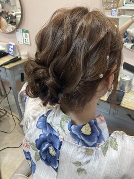 プーペ(pupe) サイドお団子