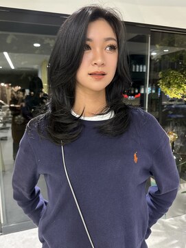 エム(M) 【人気/ブルーブラック】レイヤーカット／暗髪/前髪なし/顔周り