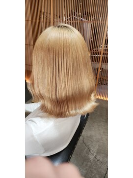 リガナッツ 王子店(Riganuts) 抜きっぱなしブリーチ