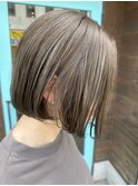 前下がりボブ×ハイライト