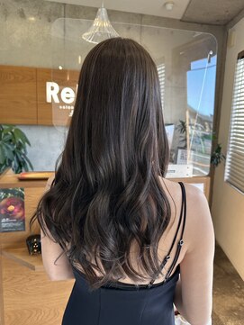 ルレ 本山(Relais) 透明感グレージュカラー