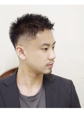 ヨシザワインク ハコザキ 水天宮前 日本橋人形町(YOSHIZAWA Inc.HAKOZAKI) メンズショートフェードカット