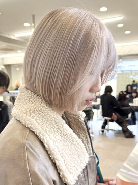 サンクプロジェクト(cinq PROJECT) ハイトーン切りっぱなしレイヤーボブホワイトミルクティー原宿