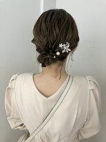 コトナ(kotona)&nbsp;【ニュアンスシニヨンヘアアレンジ】ヘアセットリボンヘア渋谷