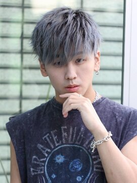 メンズサロン キング 枚方店(Men’s salon K!ng) フェザーショートアップバングセンターパートメンズハイライト