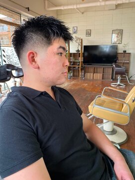 剪 スキンフェード