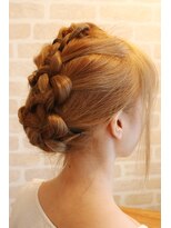 アージュ(Arju)&nbsp;編み込みアレンジ★