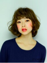 ウォームリーヘアールースト(warmly hair roost) [朝が楽]毛先パーマでフェミニンボブ