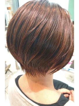 エムコーゾーヘアー(M KOZO hair) シンプル前下がりショート
